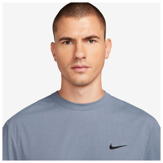 Nike Ανδρική κοντομάνικη μπλούζα Hyverse Dri-FIT UV Versatile T-Shirt